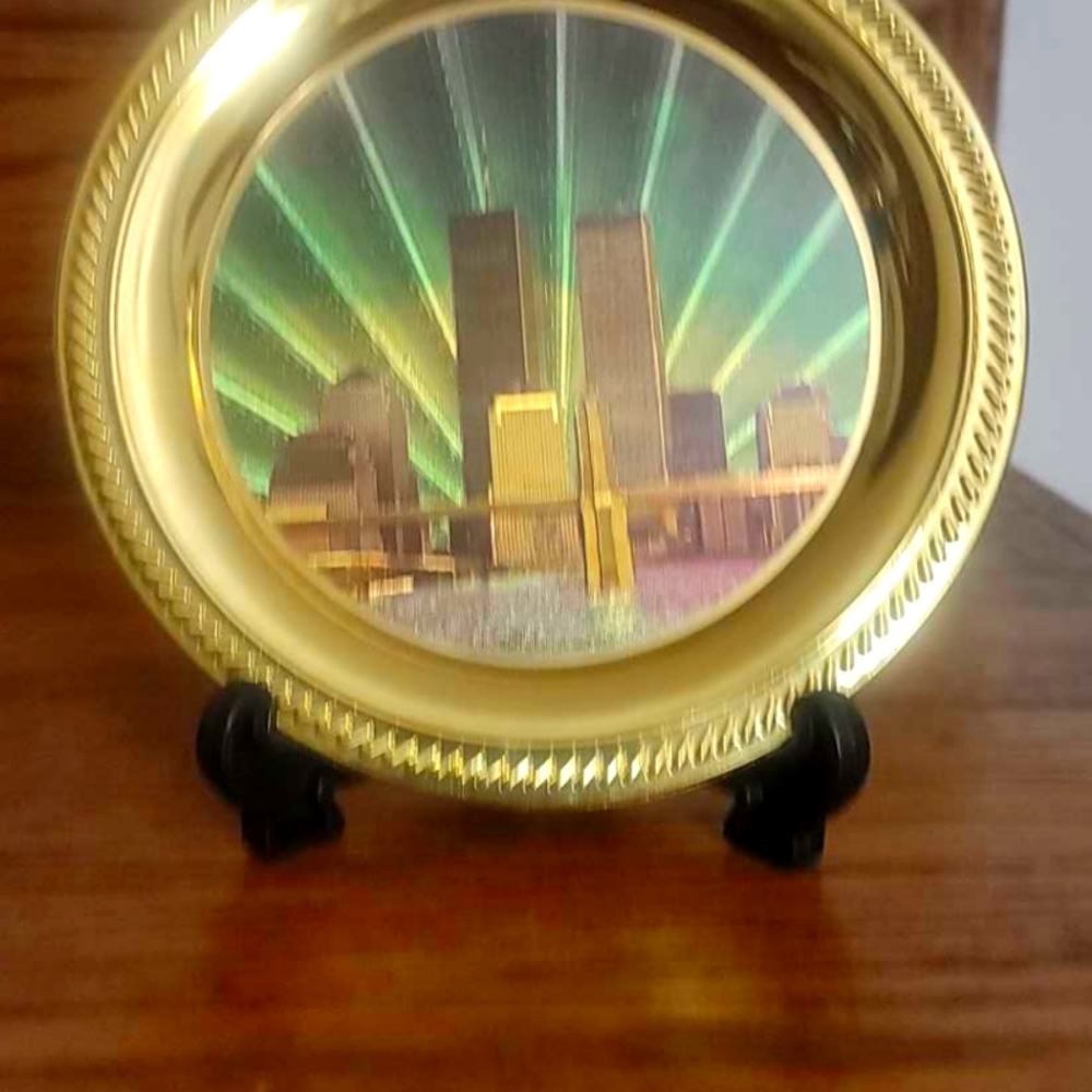 Twin tower gold plate